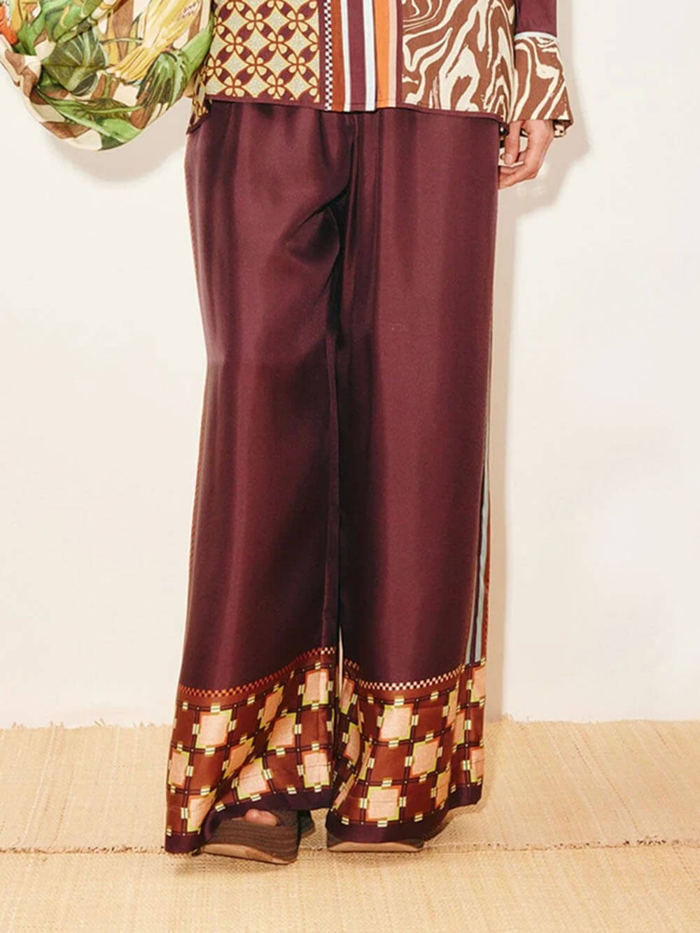 Unique Paisley Color-Block Satin Shirt And Elastic Waist Wide-Leg Pants Set