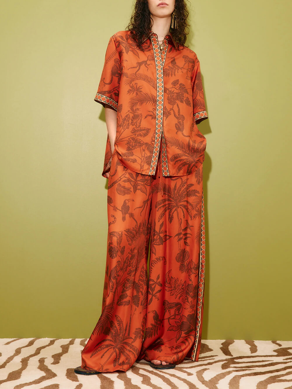 Unique Animal Print Satin Elastic Waist Side Seam Pocket Wide-Leg Pants