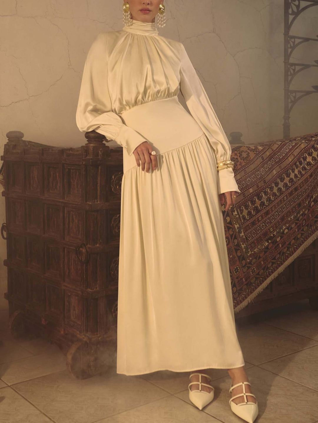 Elegant Satin Puff-sleeve Pleated Maxi Dress