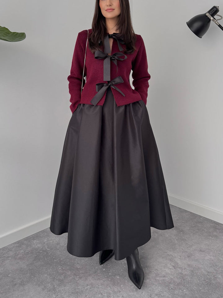 Elegant Bow-Embellished Knit Cardigan
