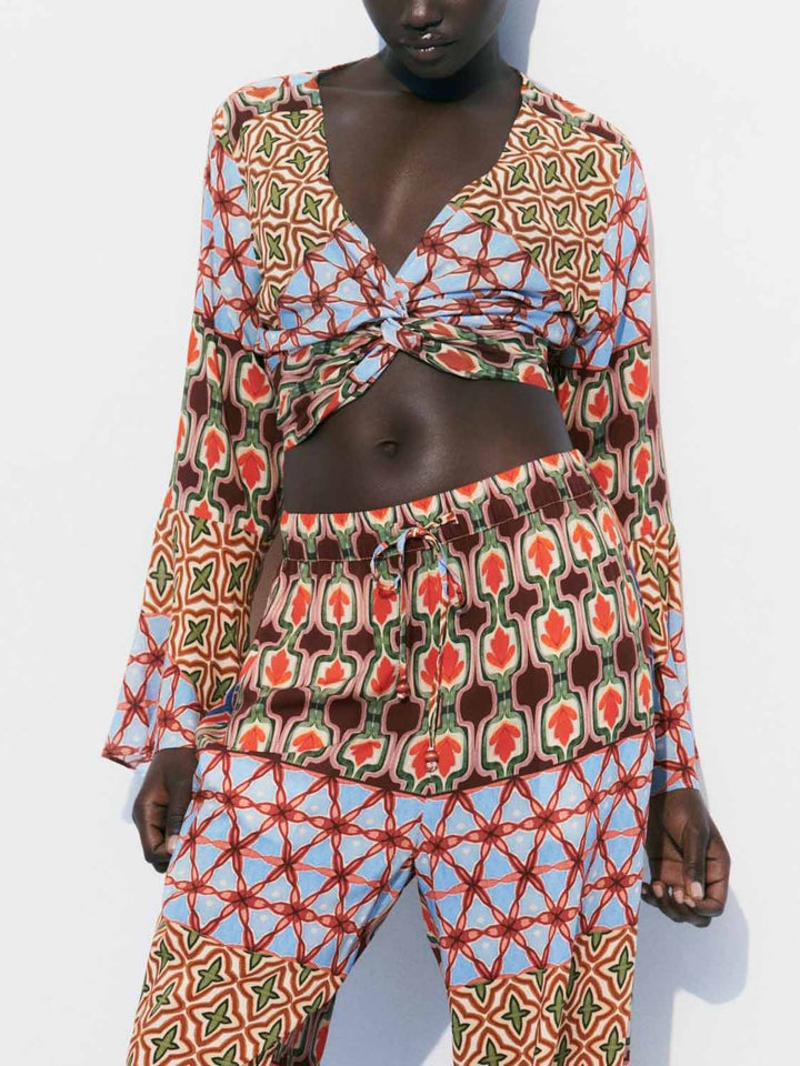 Retro Vitality Folk Style Printed Twisted Short Shirt